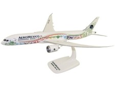 PPC Aeromexico Boeing 787-900 Quetzalcóatl XA-ADL Desk Model 1/200 AV Airplane picture