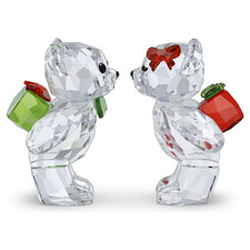 Swarovski Crystal 2026 KRIS BEAR Holiday Annual Edition Figurine 5732107 picture