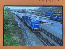 Lot Of 16 Vintage Railroad 35mm Color Slides CONRAIL, Amtrak, Railroad (CR-81) picture