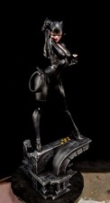 Catwoman Resin Figure Pro Painted 1/6 Scale + Signed COA picture