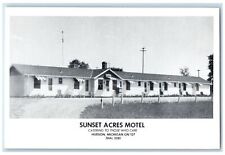 c1940's Sunset Acres Motel Exterior Hudson Michigan MI Unposted Vintage Postcard picture
