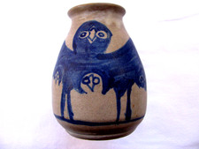 Gravestone vase FAMILY CHICHIPAN TZINTZUNTZAN MICHOACAN Mexico folk art pottery picture