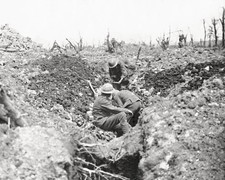 Ovillers France WW1 Worcesters Soldiers Digging Trench Vtg. Photo picture