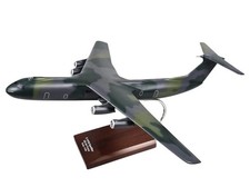 USAF Lockheed C-141B Starlifter Camo Desk Top Display Model 1/100 SC Airplane picture