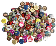 Lot 150+ Pinback Pop Culture Movies TV Entertainment Halloween Xmas Button Pins picture