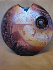 Laguna Pueblo Indian Hand Etched Pillow Pot by Diane Aragon picture