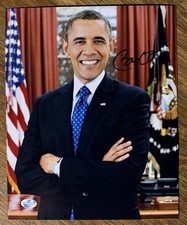 BARACK OBAMA SIGNED AUTOGRAPHED 8X10 PHOTOGRAPH RARE COLOR PHOTO 44TH PRESIDENT picture