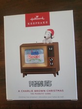 MIB Hallmark 2026 A CHARLIE BROWN CHRISTMAS Ornament -  picture