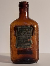 1914 Antique Frankfort Distillery Whiskey Bottle Spider Web 1/2 Pint 100 Proof picture