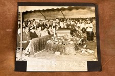 Texas City Blast Victim Marion Paske Funeral 8½ x 7½ 1947 AP Wire Photo V30 picture