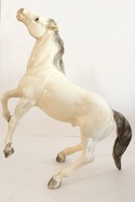 Breyer Semi Rearing Mustang Glossy Alabaster Albino aka Diablo SRM 85 vintage picture