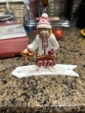 Villeroy & Boch Christmas Scandinavia Children Around The World - Girl w/ Heart picture