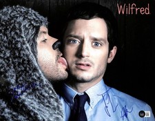 Wilfred Cast x 3 Signed 11x14 Photograph BECKETT picture
