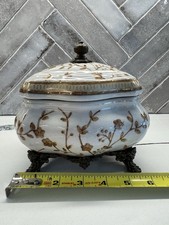 Vintage Hua Rong Tang Zhi Porcelain Footed Trinket Box, Chinoiserie brass crazed picture