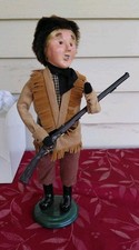 Byers Choice Carolers Frontier Man Rare picture