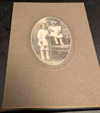 1911 CABINET CARD-A C.W. Scarborough photo Goldendale Wash-2 lovable sisters picture