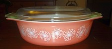 Vintage Pyrex Pink Daisy #045 2.5 Qt Oval Casserole w/ 945C Lid picture