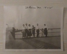 Vintage 1922 St Louis Missouri Photo Antique Family Portrait Snapshot MO History picture