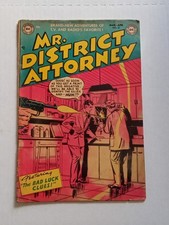 Vintage MR.DISTRICT ATTORNEY COMIC BOOK NO.32 FEATURING THE BAD LUCK CLUES 1953 picture