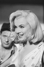 American film actress Marilyn Monroe between scenes set The Misfit- Old Photo 2 picture
