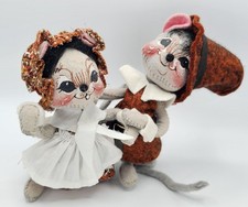 Vintage 1995 Annalee Thanksgiving Pilgrim Mouse Couple, Autumn Decoration picture