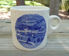 Vtg The Mount Washington Hotel & Resort Bretton Woods White Mountains NH Mug picture