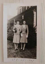 Vintage 1943 Photo Pretty Women 1940s Skirt Suit WWII Homefront Fashion Snapshot picture