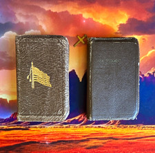 Vintage Pocket New Testaments Lot of 2, Antique picture