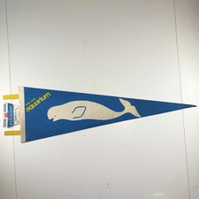 VTG 70s New York Aquarium Beluga Whale 25” Felt Pennant w/ Tag picture