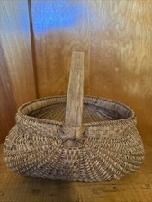 Vintage Handcrafted Med/Large Woven Buttocks Gathering Basket with Solid Handle picture
