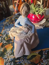 Vintage Nao Lladro “BUNDLE OF LOVE” Mother with Baby Porcelain Figurine picture