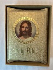 Vintage 1961 Holy Bible King Of Kings Clarified Edition  Gold Cover Illustrated  picture
