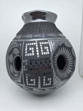 Mata Ortiz Handmade Pottery by Jose Gonzalez 9.5