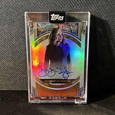 2025 Topps Marvel The Collector — Valentina Allegra De Fontaine AUTO /100 picture