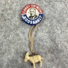 1940 Carry On With (Franklin) Roosevelt Presidential Campaign Portrait Pin picture