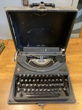 Vintage Circa 1950’s Oliver Portable Typewriter With Case  picture