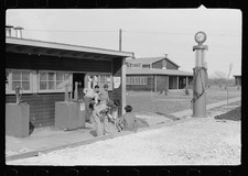 Photo:Sinton Texas 1930s Community Store FSA Camp Gas Pump picture