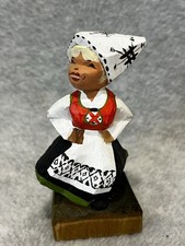 Vintage Henning Wood Carving Smiling Girl in Bunad Hand Carved Norway 4