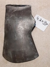 VINTAGE HEAVY AXE HEAD CAN'T MAKE OUT THE BRAND 4.20 LBS picture