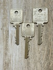 Vintage Medeco Do Not Duplicate Key Lot picture