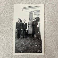 Family Group Portrait 1940s Snapshot Photograph Americana Vernacular picture