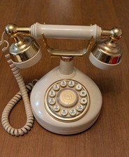 Vintage Western Electric Princess Touch Tone Desk Telephone Cream Gold picture