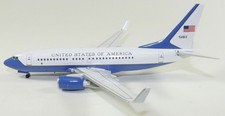 Inflight IF7370113 USAF Boeing C-40 737-700 54613 Diecast 1/200 Model Airplane picture
