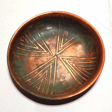 VINTAGE Small Round Copper Plate/Dish w/ Etched Geometric Design & Patina picture
