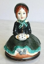 HALCYON DAYS CATHERINE GERMAN DOLL ENAMEL TRINKET BOX BONBONIERE picture