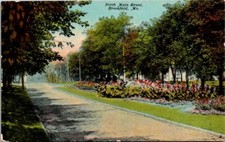 Vintage Postcard North Main Street Brookfield Missouri MO c.1907-1915       Y084 picture
