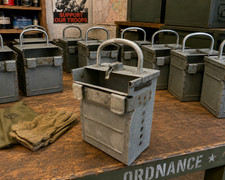 B-17 FLYING FORTRESS AMMO CAN picture