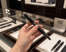 Montblanc Meisterstück Classique 163P Matte Black Silver Rollerball Pen New picture