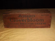 VINTAGE  OLD ARMOUR'S CLOVERBLOOM  USA WHITE AMERICAN WOOD CHEESE BOX picture