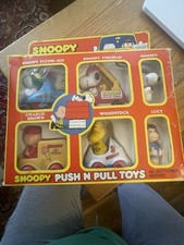 Vintage 1970s Aviva Peanuts Snoopy Push N Pull Toys Set 6 Characters Boxed picture